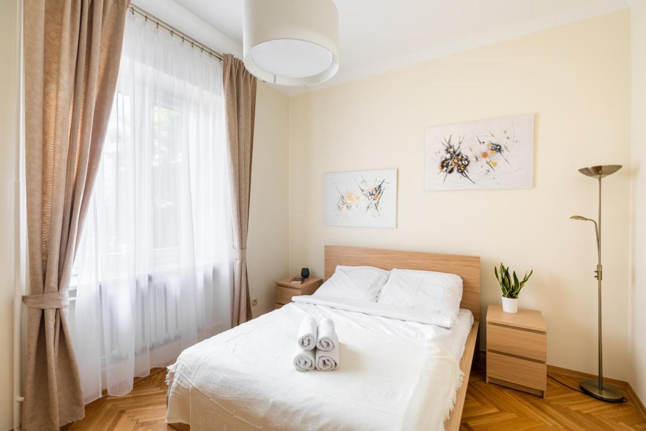 P&O Serviced Apartments Plac Konstytucji Varsó Kültér fotó